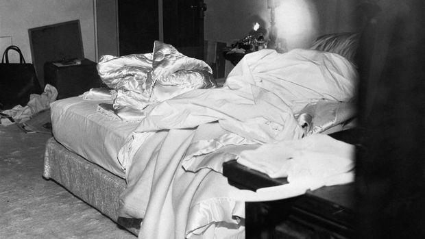 Picture of the bed where American actress Marilyn Monroe, was discovered dead, on August 05, 1962 in her house in Brentwood, Los Angeles, California.AFP