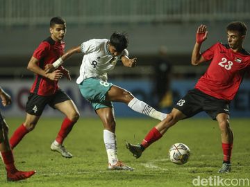 Melihat Lagi Aksi Garuda Muda Bekuk Palestina 2-0