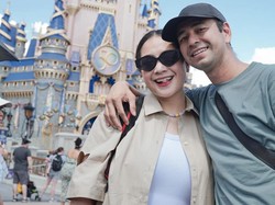 Momen Nagita Sultan Andara Tenteng Tas Rp 1,6 M di HUT Golkar