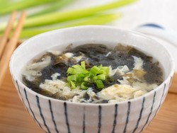 Resep Sop Telur Rumput Laut yang Kaya Nutrisi, Penambah Imunitas