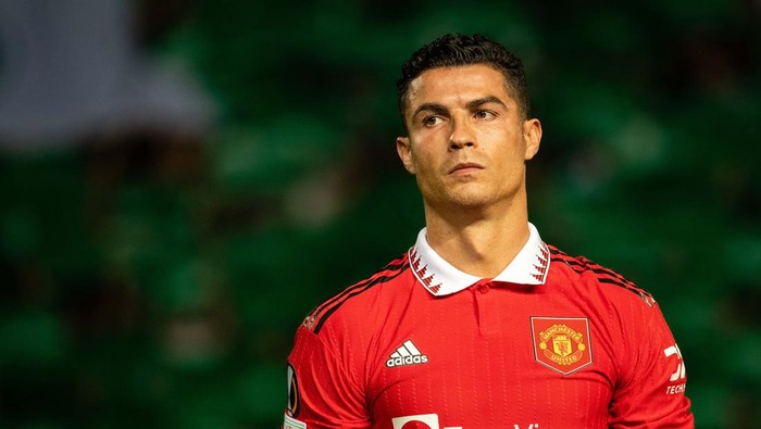 NICOSIA, CYPRUS - OCTOBER 06: Cristiano Ronaldo of Manchester United lines up ahead of the UEFA Europa League group E match between Omonia Nikosia and Manchester United at GSP Stadium on October 06, 2022 in Nicosia, Cyprus. (Photo by Ash Donelon/Manchester United via Getty Images)