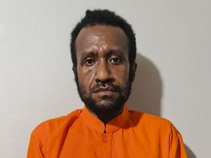 Buka Mulut Roy Marthen soal Dugaan 6 TNI Bukan Sekali Mutilasi Warga Mimika Buka Mulut Roy Marthen soal Dugaan 6 TNI Bukan Sekali Mutilasi Warga Mimika