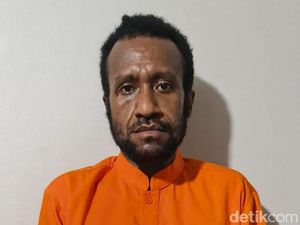 Tersangka Roy Marthen Tuding 6 Oknum TNI Mutilasi Warga Mimika Lebih 1 Kali Tersangka Roy Marthen Tuding 6 Oknum TNI Mutilasi Warga Mimika Lebih 1 Kali