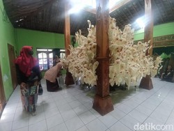 Melihat Grebeg Gunungan Lenteng di Magelang