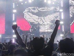 Festival Musik Menjamur, Calo Tiket Kian Makmur