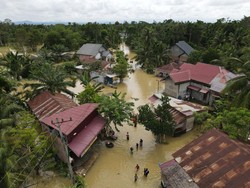 Sudah 4 Hari Banjir Aceh Utara Belum Surut, Warga Masih Mengungsi