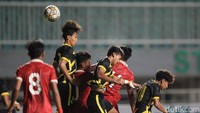 Indonesia kembali kebobolan pada menit ke-26. Kali ini giliran Afiq Danish yang menjebol gawang Indonesia. Dia memanfaatkan kelengahan barisan pertahanan Indonesia untuk menuntaskan sebuah umpan dari sisi kiri.