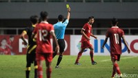 Malaysia mendapat penalti pada menit ke-39 menyusul pelanggaran yang dilakukan oleh Andre. Wafiy maju sebagai eksekutor dan sukses menaklukkan Andrika untuk membawa Malaysia unggul 5-0.