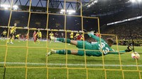 Leon Goretzka mencetak gol untuk Bayern di menit ke-33. AP Photo/Martin Meissner.