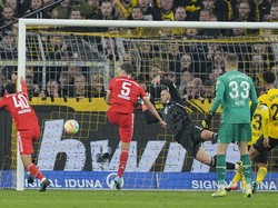 Anthony Modeste menyamakan kedudukan menjadi 2-2 di menit ke-95. AP Photo/Martin Meissner. 