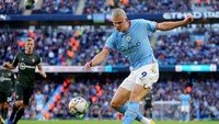 Haaland sudah mencetak 51 gol dari 46 laga di musim debutnya bersama Manchester City. Berbagai rekor dipatahkannya, termasuk lagi puncaki daftar top skor Liga Inggris dan Liga Champions (Getty Images)