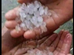 Hujan Es Turun di Sawangan Depok, Ini Kesaksian Warga