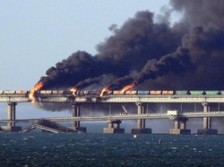 Detik-detik Ledakan di Jembatan Crimea