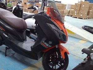 Motor Listrik Tangkas X7 ala Skutik Bongsor, Cuma Rp 19 Jutaan