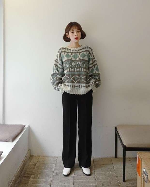Padu padan sweater/Foto: Instagram.com/Dahongstyle Padu padan sweater