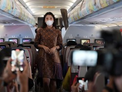 Jangan Baper Kalau Disapa Pramugari di Penerbangan, Ini Alasannya