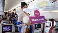 Cantiknya Pramugari Batik Air Berbatik Ria di Ketinggian 35 Ribu Kaki