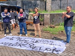 Aremania Temukan Spanduk Provokatif Usut Tuntas Tragedi Kanjuruhan