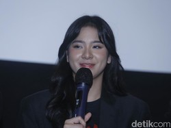 Ekspresi Gembira Zee JKT48 Debut Akting di Kalian Pantas Mati