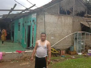 10 Rumah Warga di Depok Rusak Diterjang Angin Puting Beliung