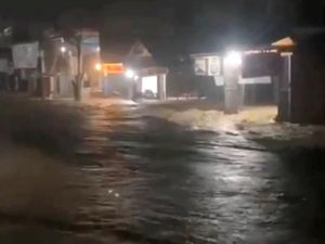 Banjir Bandang Terjang Dua Desa di Trenggalek