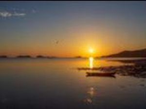 Bersama matahari menyambut pagi