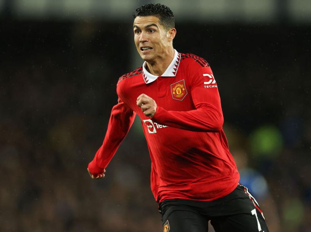 Evra: Cristiano Ronaldo Bukan dari Planet Bumi