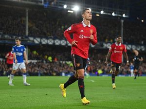 Ronaldo Cetak Gol, Man Utd Ungguli Everton 2-1 di Babak I
