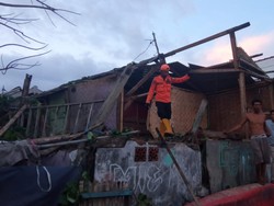 Rumah-Warga Terdampak Puting Beliung di Lombok Timur Bertambah