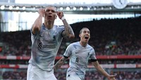 Setelah bikin gol ke gawang Fulham pada debutnya di Premier League, ia tanpa gol di enam laga berikutnya. Puasa golnya berhenti saat melawan Arsenal, hanya saja Liverpool kalah. Kemenangan personal Darwin Nunez pun buyar. (Foto: AFP via Getty Images/ADRIAN DENNIS)