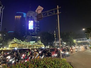 Aksi 1010 di Patung Kuda Bubar, Lalu Lintas ke Istana Kembali Normal Aksi 1010 di Patung Kuda Bubar, Lalu Lintas ke Istana Kembali Normal