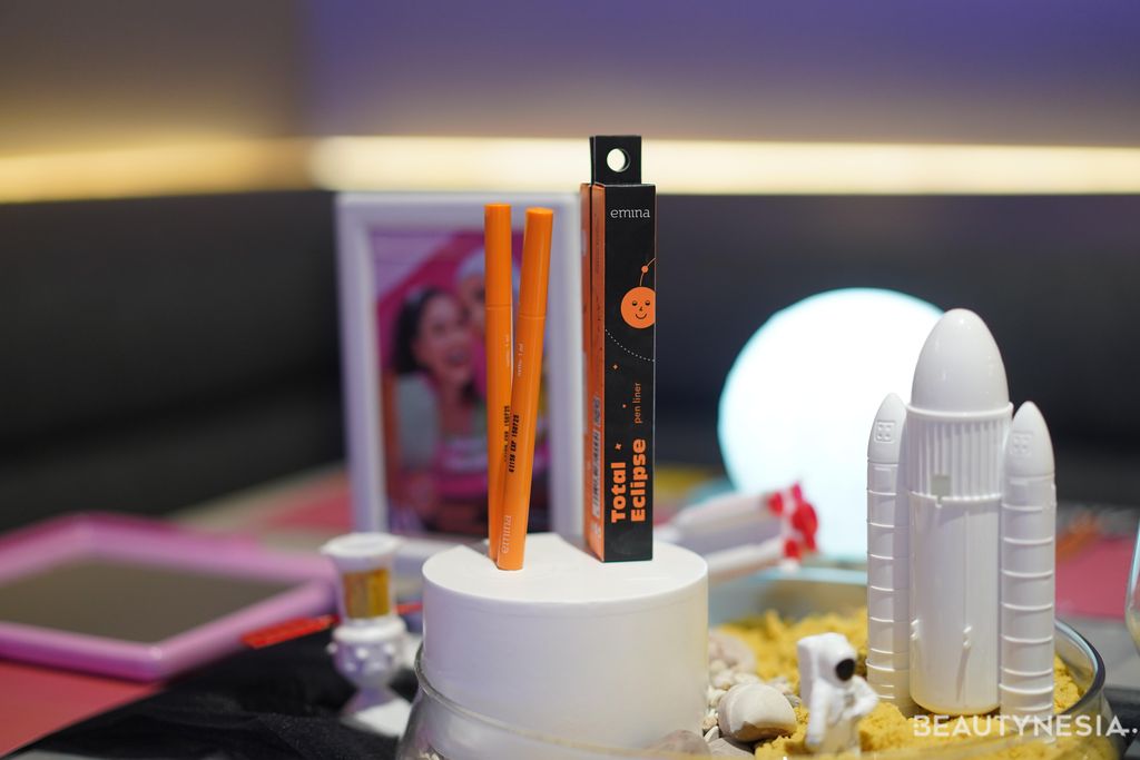 Emina Total Eclipse Pen Liner