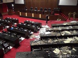 Plafon Gedung DPRD Sragen Ambrol, Perbaikan Ditarget Rampung Sepekan