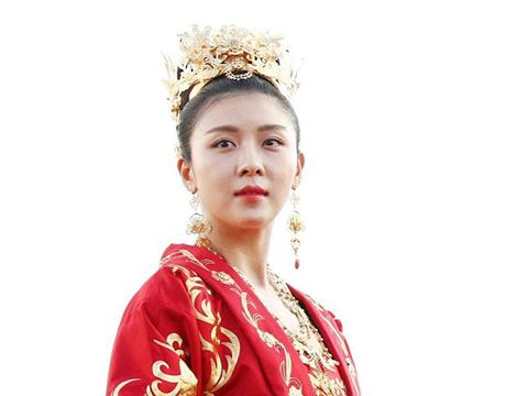 Ha Ji Won di Empress Ki