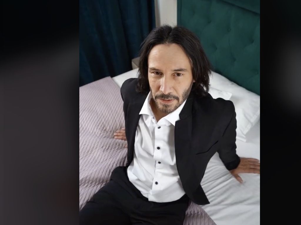 Keanu Reeves Palsu Tapi Mirip Banget Bikin Heboh Warga TikTok Keanu Reeves Palsu Tapi Mirip Banget Bikin Heboh Warga TikTok