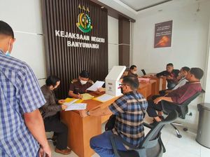 Kejari Banyuwangi Tahan Pengusaha yang Gelapkan Pajak Lebih Rp 500 Juta Kejari Banyuwangi Tahan Pengusaha yang Gelapkan Pajak Lebih Rp 500 Juta