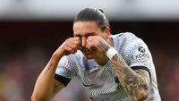 Liverpool: Bulan 10, Poin 10, Peringkat 10