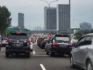 Tol Desari Arah Antasari Macet 2 Km Pagi Ini