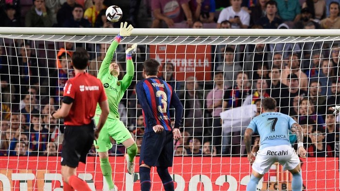 Barcelonas German goalkeeper Marc-Andre ter Stegen clears the ball during the Spanish League football match between Barcelona FC and RC Celta de Vigo at the Camp Nou stadium in Barcelona on October 9, 2022. (Photo by Josep LAGO / AFP) (Photo by JOSEP LAGO/AFP via Getty Images)
