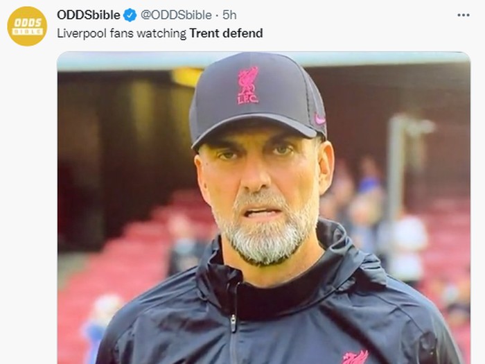 Trent Alexander-Arnold banjir meme usai penampilan buruknya di laga Arsenal vs Liverpool, Minggu 9 Oktober 2022.
