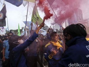 Buruh Akan Kepung Istana Hari Ini, Tuntut Harga BBM dan Kenaikan Upah Buruh Akan Kepung Istana Hari Ini, Tuntut Harga BBM dan Kenaikan Upah