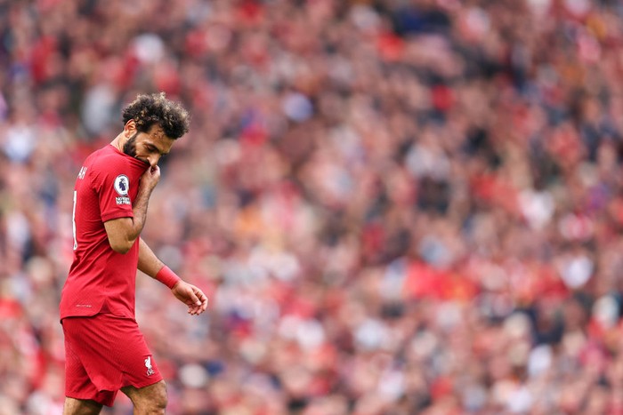 LONDON, ENGLAND - OCTOBER 09: Mohamed Salah of Liverpool during the Premier League match between Arsenal FC and Liverpool FC at Emirates Stadium on October 09, 2022 in London, England. (Photo by Robin Jones/Getty Images)