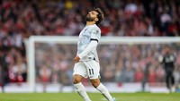 Mohamed Salah baru bikin dua gol dari delapan laga di Liga Inggris sejauh ini. Teranyar, Salah tidak bisa berbuat banyak saat Liverpool kalah 2-3 dari Arsenal pada Minggu (9/10) malam WIB (Foto: Getty Images)