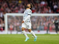 Mohamed Salah baru bikin dua gol dari delapan laga di Liga Inggris sejauh ini. Teranyar, Salah tidak bisa berbuat banyak saat Liverpool kalah 2-3 dari Arsenal pada Minggu (9/10) malam WIB (Foto: Getty Images)