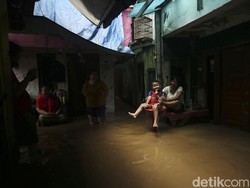 Kali Ciliwung Meluap, Sejumlah RT di Jaktim Terendam Banjir