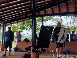 PSM Gelar Latihan di Bawah Guyuran Hujan, Matangkan Taktik saat Liga 1 Ditunda