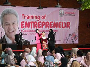 Srikandi Ganjar Beri Pelatihan Tata Rias buat Perempuan se-Jabodetabek
