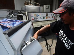 Sampah Plastik Diolah Jadi BBM, Bisa Tempuh Jarak 1.200 Km