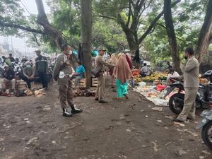 Ada Penataan Kali Baru di Cibinong Bogor, Puluhan PKL-Bangli Ditertibkan