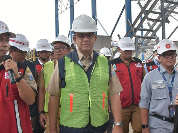 Sisa Masa Jabatan Tinggal Menghitung Hari, Anies Blusukan ke Bantargebang
